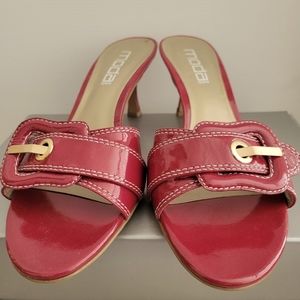 Moda Spana Red Patent Leather Kitten Heel Shoes - Size 8.5